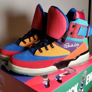 Mens basketball sneakers